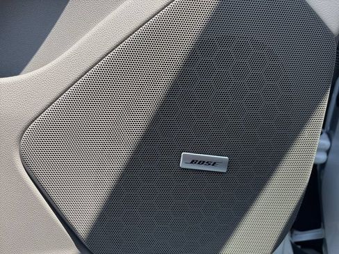 Certified 2024 Cadillac XT5 Premium Luxury w/ LPO, Floor Liner Package AWD/4WD image 20
