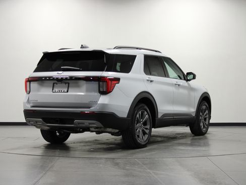 New 2026 Ford Explorer Active w/ Active Comfort Package image 4