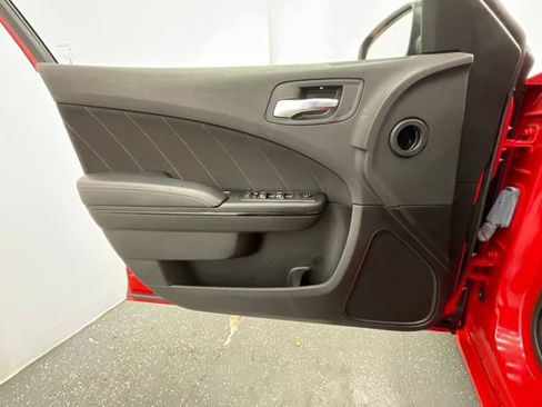 Used 2021 Dodge Charger SXT w/ Blacktop Package RWD image 9