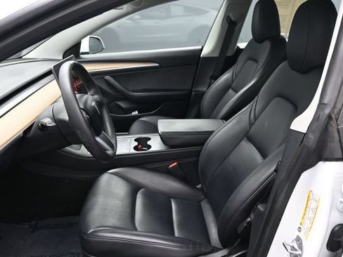 Used 2023 Tesla Model 3 Standard Range RWD image 6