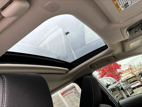 Used 2023 Toyota Corolla LE image 21