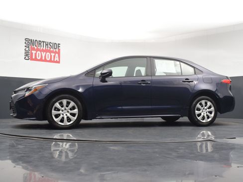 Used 2025 Toyota Corolla LE FWD image 24