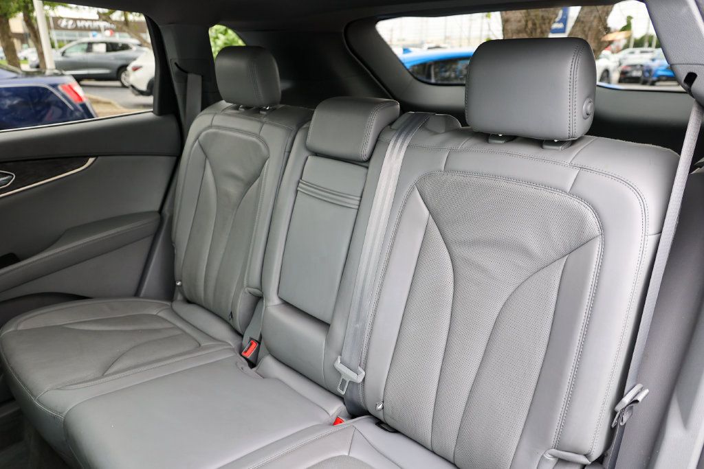 Used 2019 Lincoln Nautilus Reserve AWD/4WD image 40