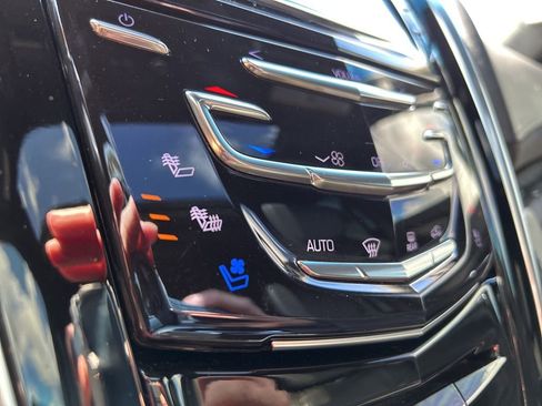 Used 2019 Cadillac Escalade ESV Platinum image 36