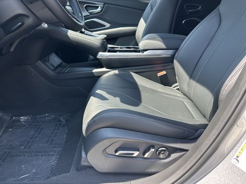 New 2026 Acura RDX SH-AWD image 9