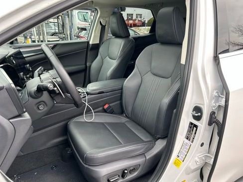 Used 2023 Lexus NX 250 FWD image 13