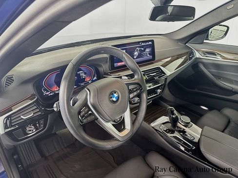 Certified 2023 BMW 530i xDrive w/ Convenience Package AWD/4WD image 9