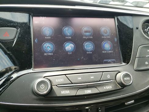 Used 2019 Buick Envision Essence image 18