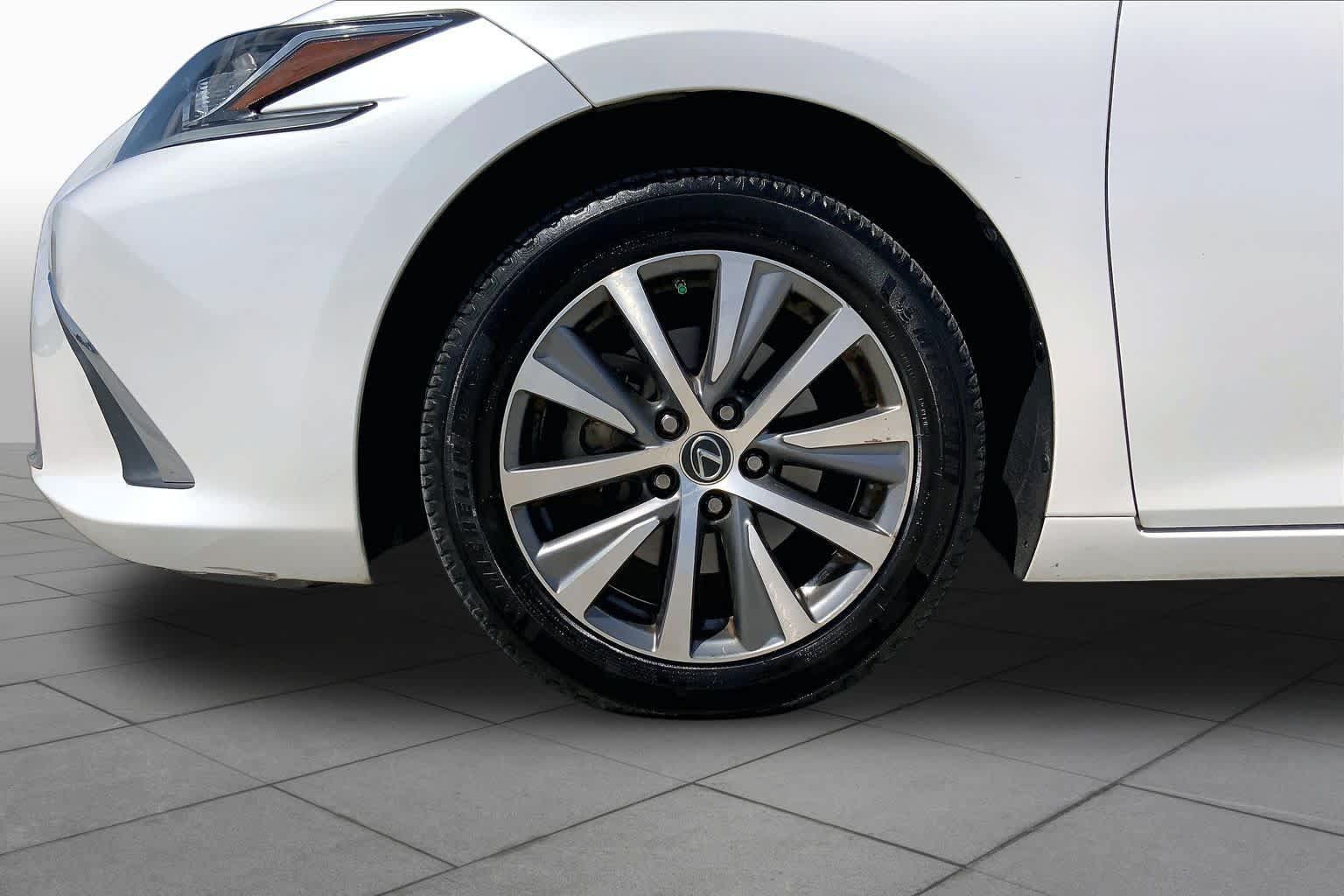 Used 2019 Lexus ES 350 FWD image 11