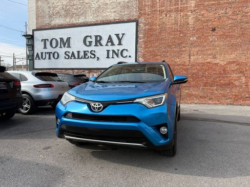 Used 2016 Toyota RAV4 XLE image 1