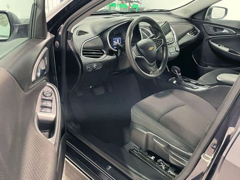 Used 2022 Chevrolet Malibu LS image 17