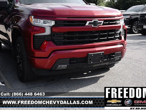 Used 2024 Chevrolet Silverado 1500 RST RWD image 2