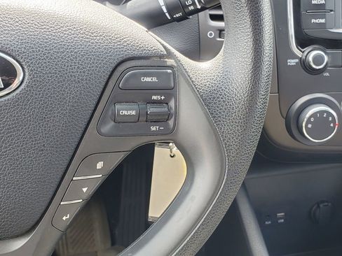 Used 2018 Kia Forte LX w/ LX Rear Camera Package image 16