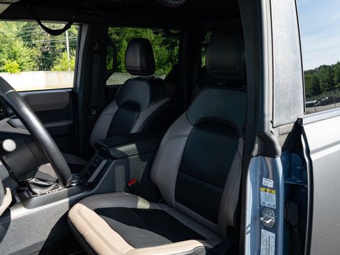 Used 2023 Ford Bronco Wildtrak AWD/4WD image 15