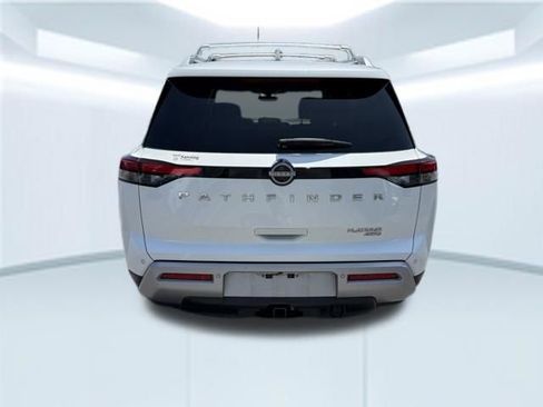 Used 2023 Nissan Pathfinder Platinum w/ Cargo Package AWD/4WD image 10