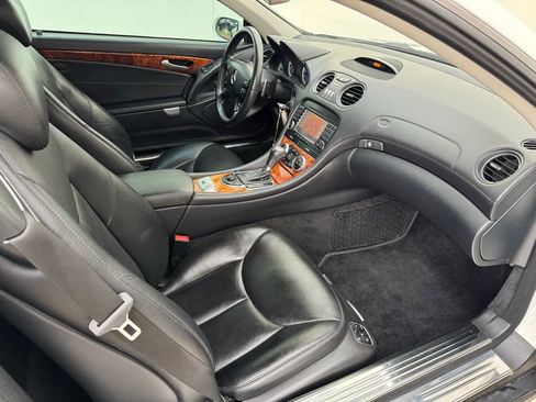 Used 2008 Mercedes-Benz SL 550 image 14