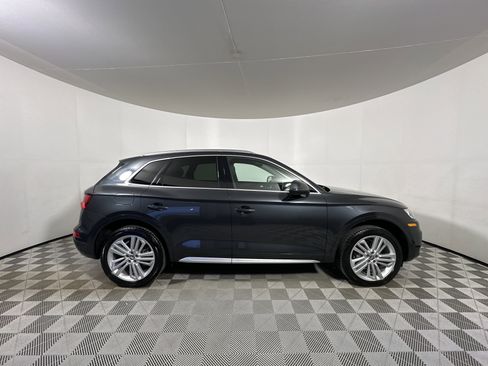 Used 2019 Audi Q5 Premium Plus image 8