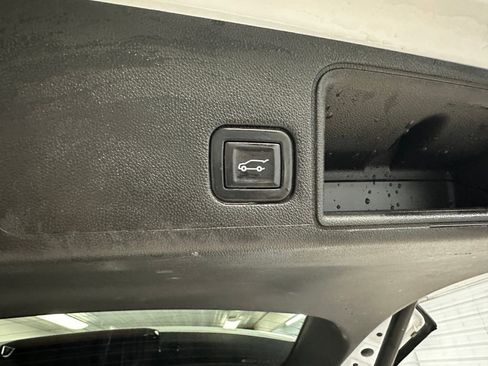 Certified 2023 GMC Terrain SLE w/ Driver Convenience Package image 23