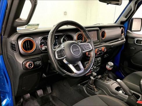 Used 2021 Jeep Gladiator Mojave w/ Cold Weather Group AWD/4WD image 17
