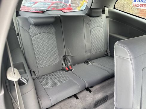 Used 2012 Chevrolet Traverse LS FWD image 26