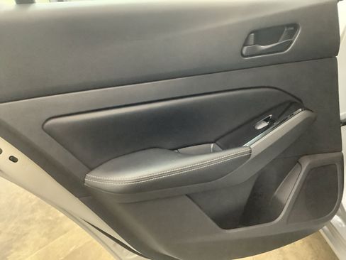 Used 2023 Nissan Altima 2.5 SV FWD image 22