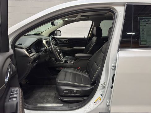 Used 2022 GMC Acadia Denali w/ GMC Pro Grade Package image 16