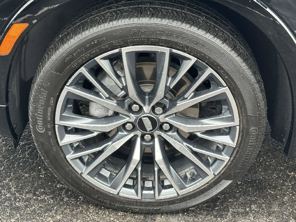 Used 2024 Cadillac XT4 Sport AWD/4WD image 9