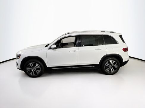 Used 2024 Mercedes-Benz GLB 250 4MATIC image 8