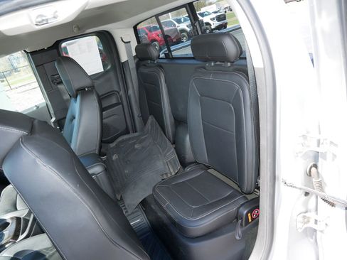 Used 2016 GMC Canyon SLT w/ Trailering Package AWD/4WD image 12