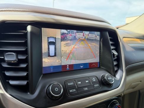 Used 2017 GMC Acadia Denali w/ Technology Package FWD image 38