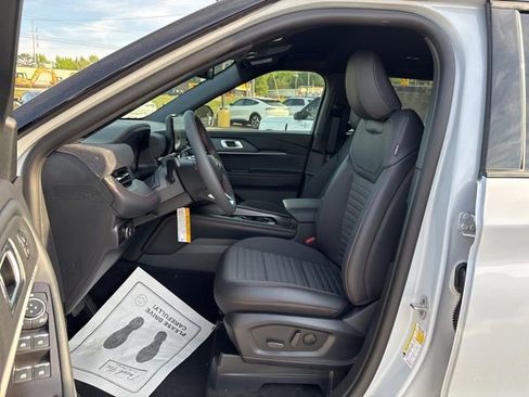 New 2026 Ford Explorer ST-Line image 12