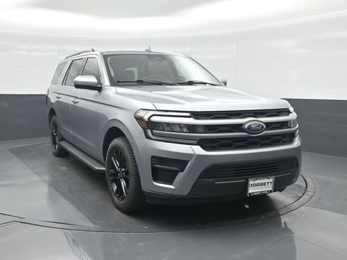 Used 2022 Ford Expedition XLT RWD image 8