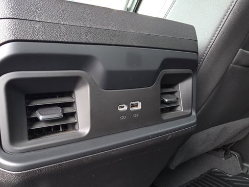 Used 2023 Chevrolet Silverado 1500 LT w/ Leather Package image 33