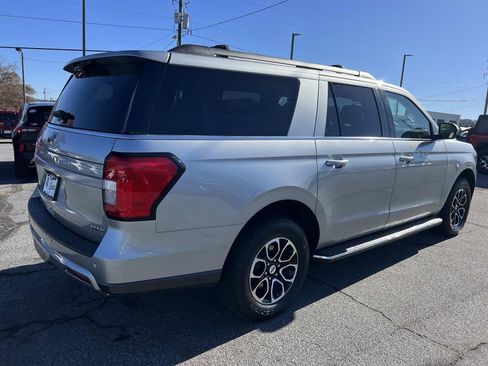 Used 2022 Ford Expedition Max XLT image 7