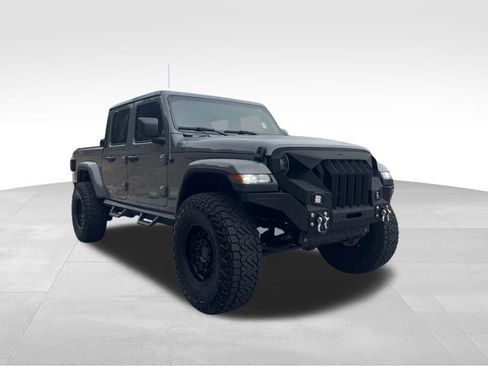 Used 2023 Jeep Gladiator Overland w/ Cold Weather Group image 3