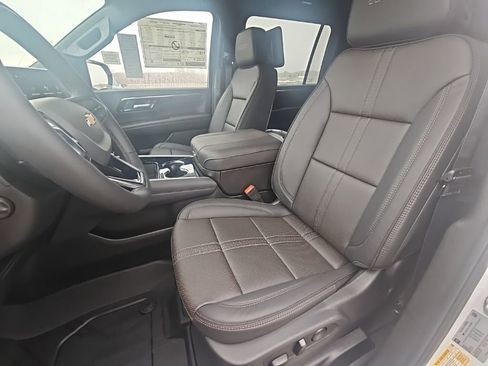 New 2026 Chevrolet Suburban High Country AWD/4WD image 15