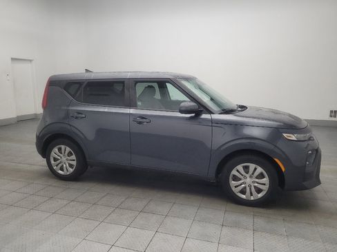 Used 2020 Kia Soul LX FWD image 11