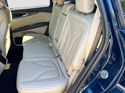 Used 2020 Lincoln Nautilus Reserve w/ Equipment Group 201A FWD image 28