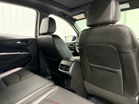 Used 2022 Chevrolet Equinox RS w/ RS Leather Package image 18