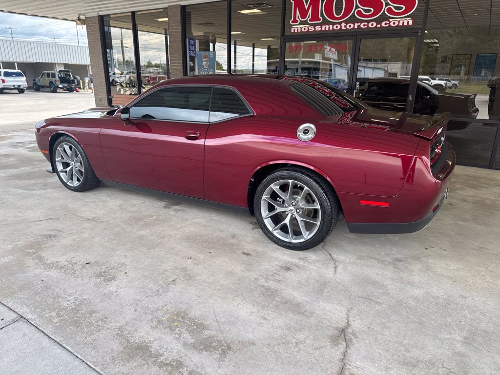 Used 2022 Dodge Challenger GT RWD image 6