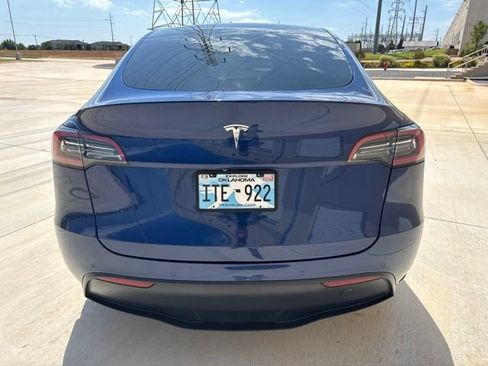 Used 2022 Tesla Model Y Long Range AWD/4WD image 6