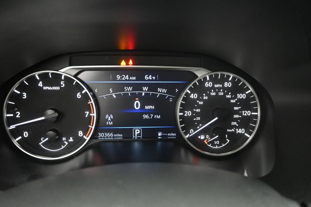 Used 2024 Nissan Altima 2.5 SR w/ SR Premium Package AWD/4WD image 21