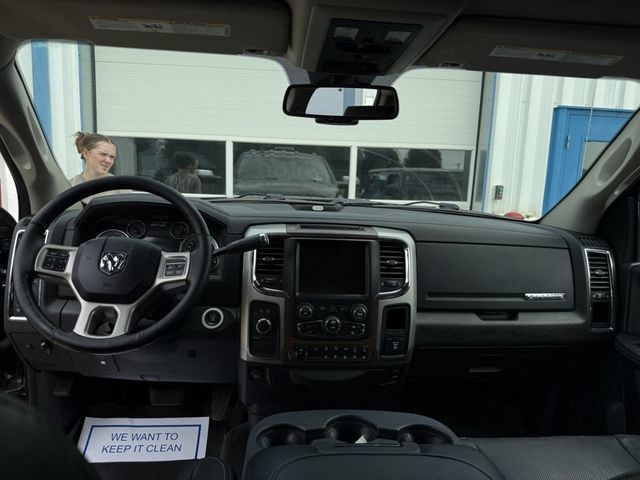 Used 2016 RAM 3500 Laramie AWD/4WD image 26