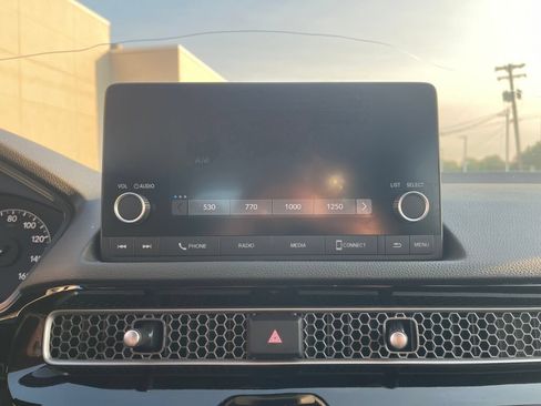 Used 2024 Honda Civic LX image 8