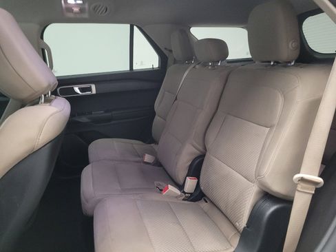 Used 2020 Ford Explorer 2WD image 18