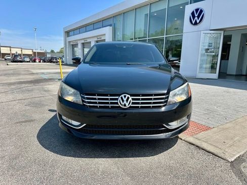 Used 2013 Volkswagen Passat TDI SEL Premium image 2
