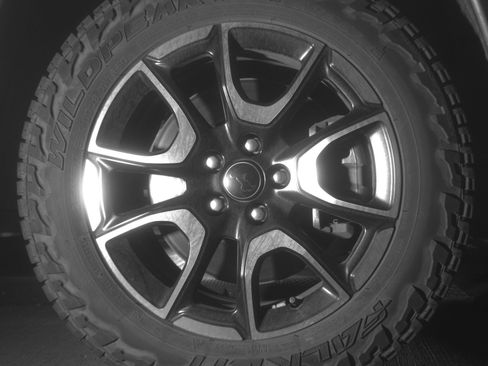 Used 2025 Jeep Compass Trailhawk AWD/4WD image 13