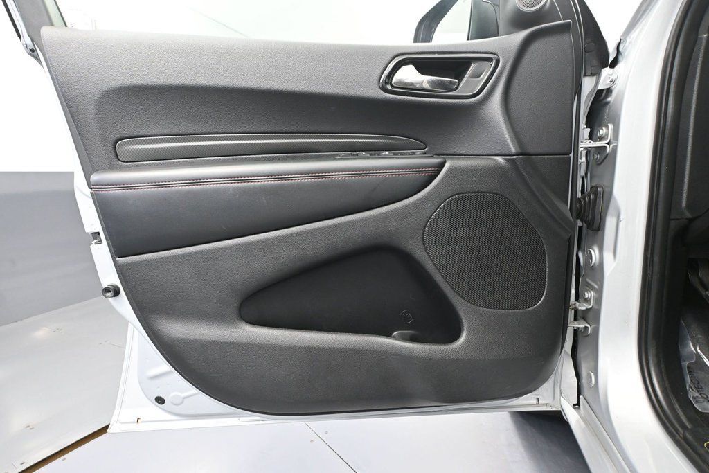 Used 2023 Dodge Durango GT AWD/4WD image 14