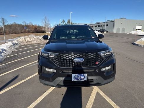 Used 2022 Ford Explorer ST w/ Equipment Group 401A image 9