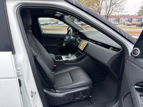 Used 2024 Land Rover Range Rover Evoque S image 15